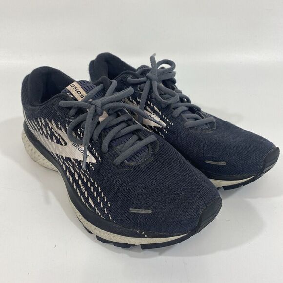 Women’s Brooks Ghost 13 Size 9.5 Gray Pink Running Shoes 1203381B023 - Picture 2 of 9